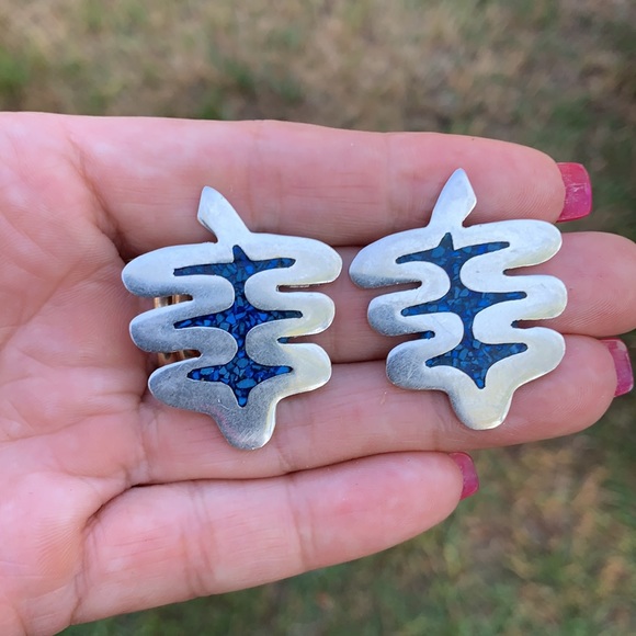 Taxco Jewelry - Vintage Sterling Blue Crushed Inlayed Earrings